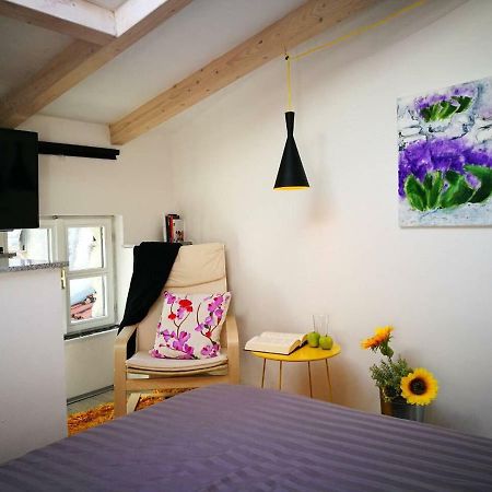 Cres Art Studio Kuning Apartment 외부 사진
