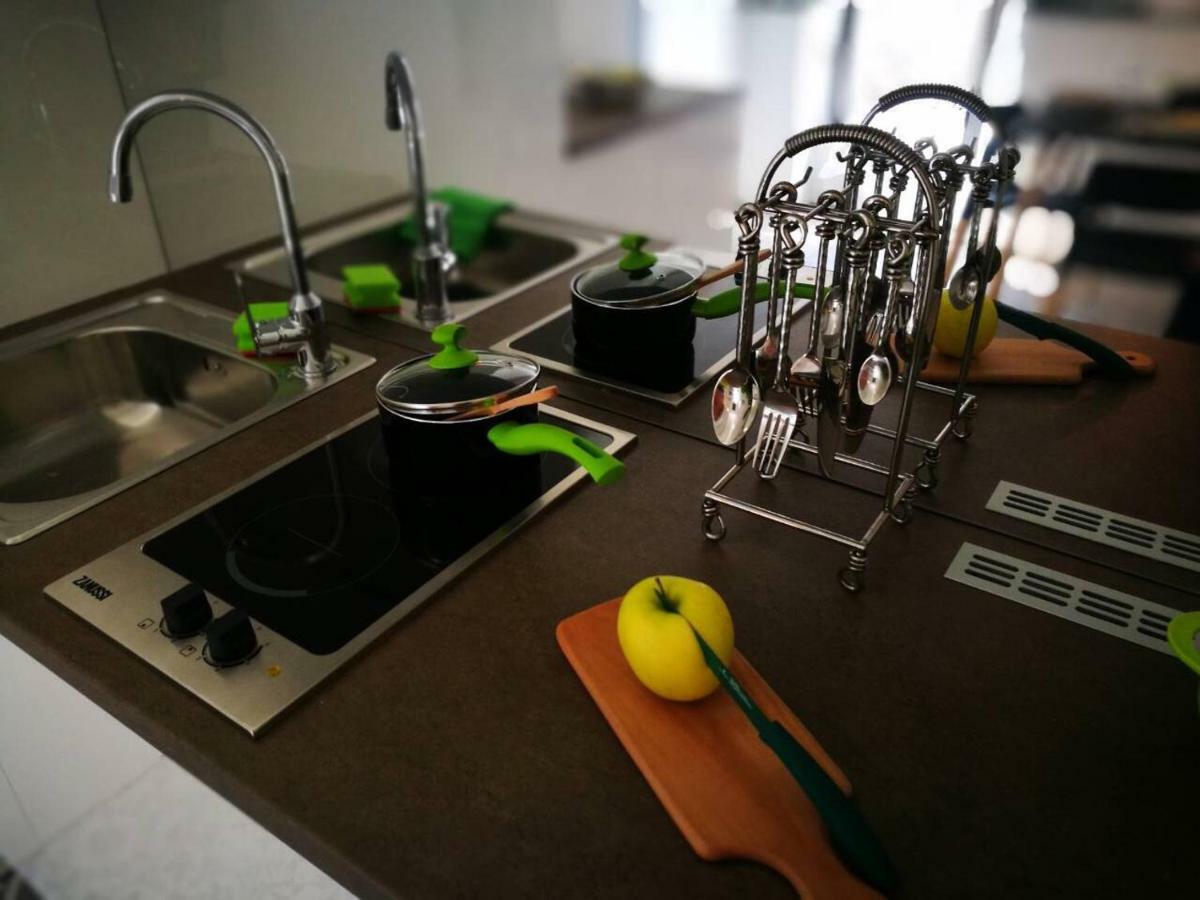 Cres Art Studio Kuning Apartment 외부 사진