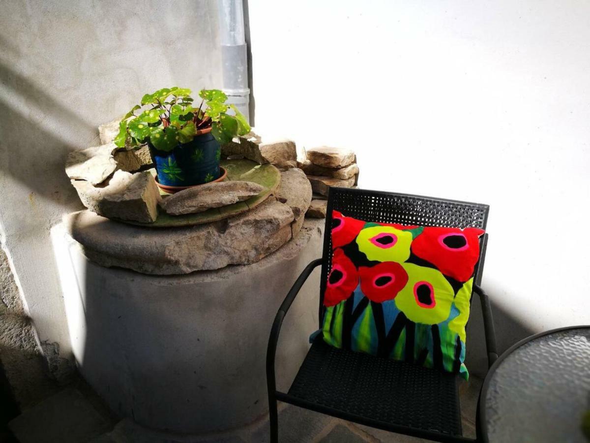 Cres Art Studio Kuning Apartment 외부 사진